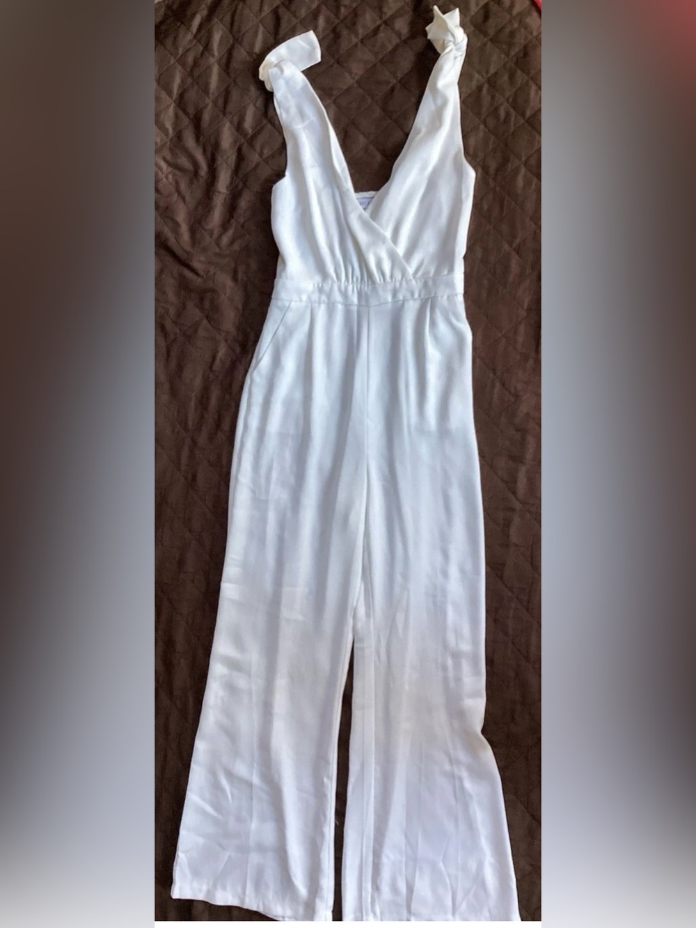 EIGHT PARIS  White Shoulder Tie Lace Accents Flare Leg Jumpsuit  Small